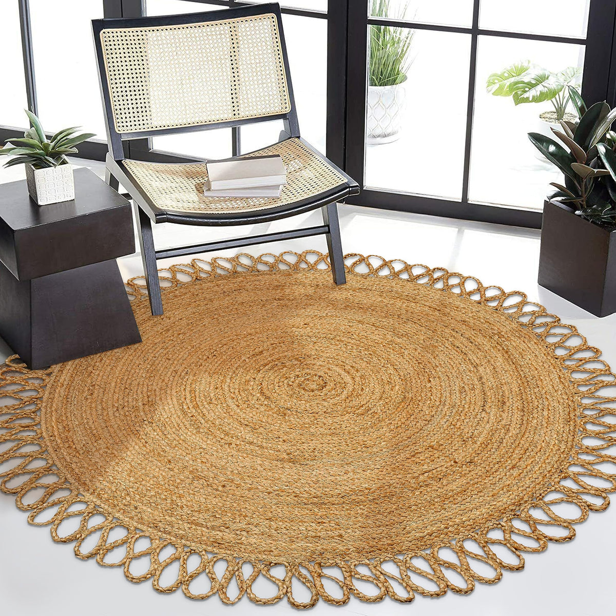 Farmhouse Braided Jute Round Area Rug